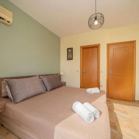 Olympia Skala Villa *