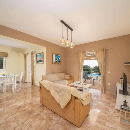 Olympia Skala Βίλα *
